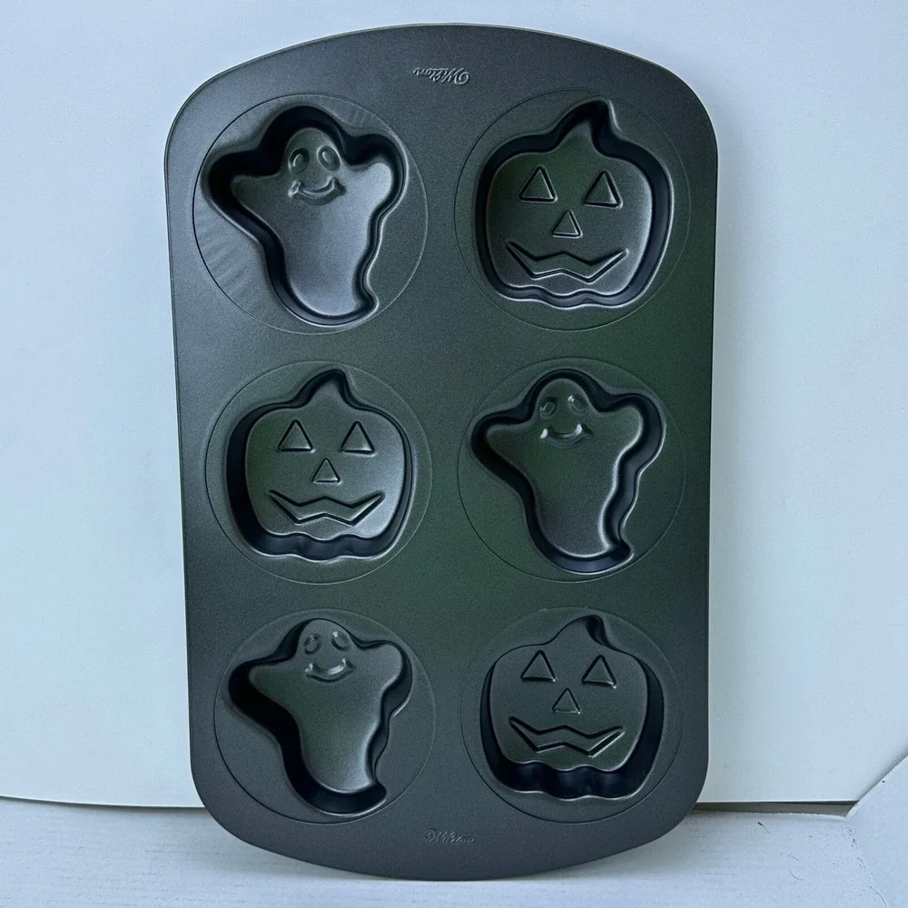 Wilton Mini Cake Tin Halloween 6 Cakes Ghost & Jack-O-Lantern
